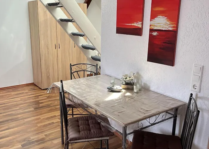 Lejlighed Sunny Loft With Mountain Views *